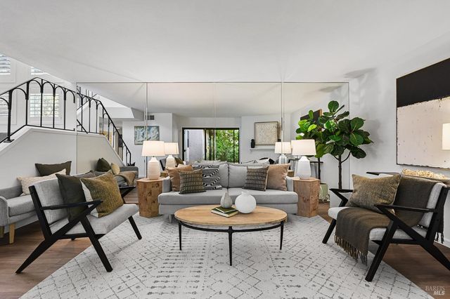 91 Grande Paseo, San Rafael, CA 94903