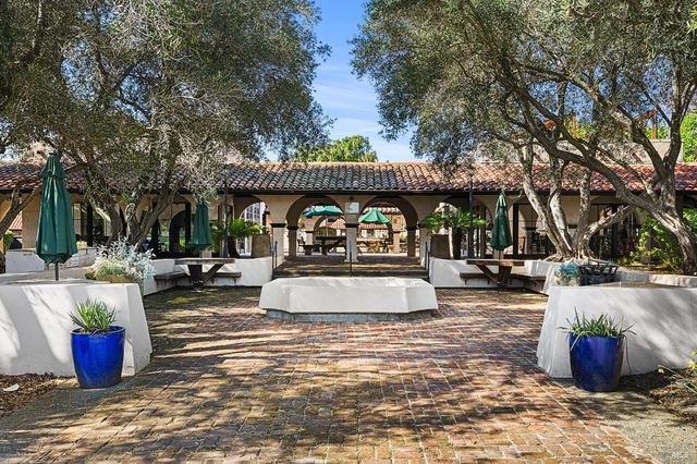 91 Grande Paseo, San Rafael, CA 94903