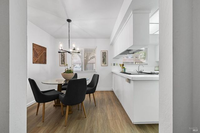 91 Grande Paseo, San Rafael, CA 94903