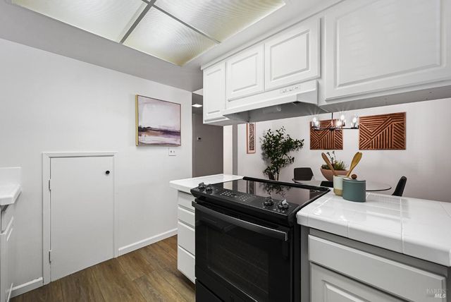 91 Grande Paseo, San Rafael, CA 94903