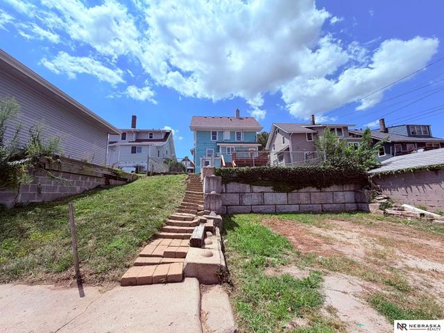 1507 S 25th Avenue, Omaha, NE 68105