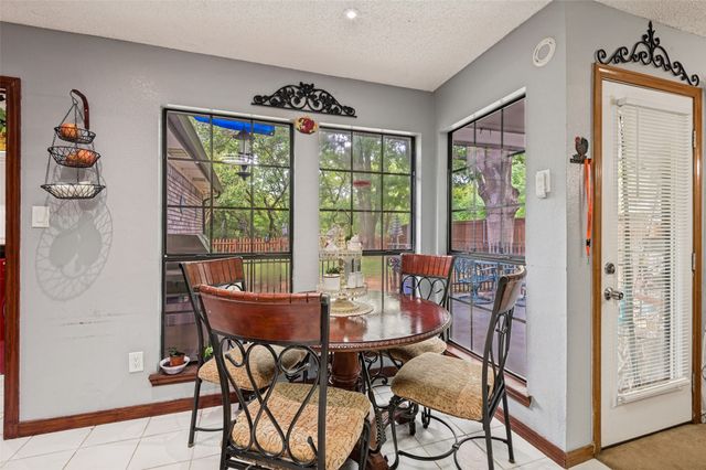 2904 Pitkin Drive, Arlington, TX 76006