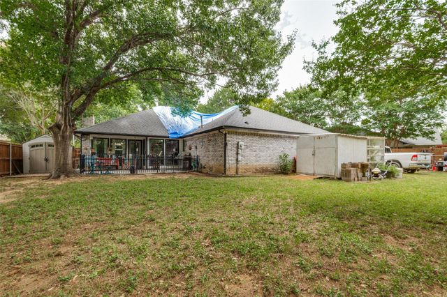 2904 Pitkin Drive, Arlington, TX 76006