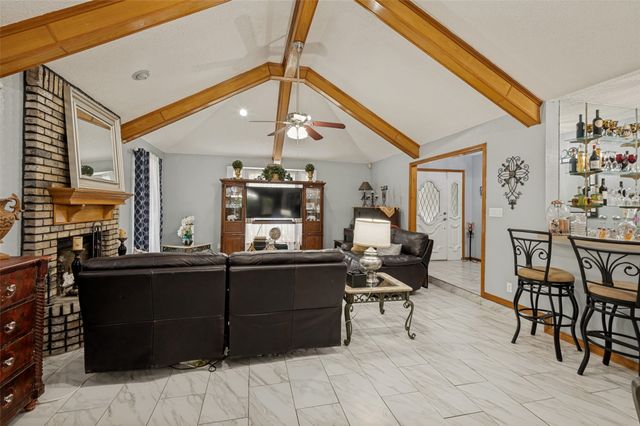 2904 Pitkin Drive, Arlington, TX 76006