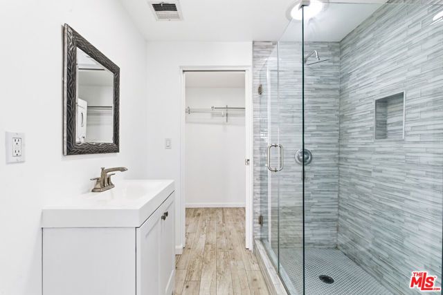 8424 W 4th Street, Los Angeles, CA 90048