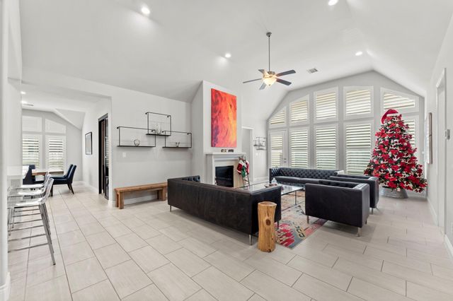 116 Shane Street, Montgomery, TX 77316