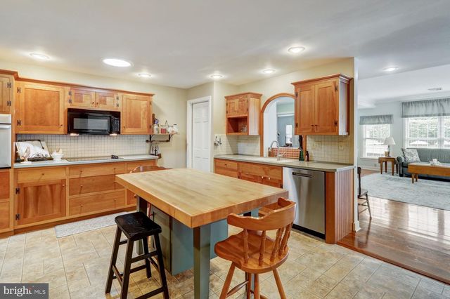 208 PENN AVE, Ephrata, PA 17522