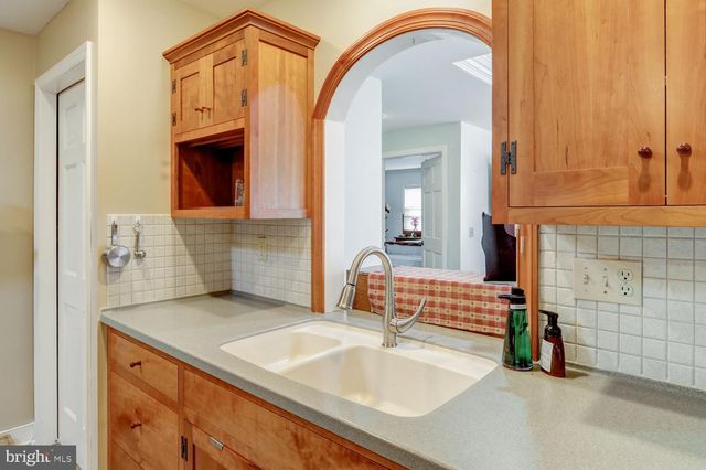 208 PENN AVE, Ephrata, PA 17522