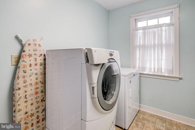 208 PENN AVE, Ephrata, PA 17522