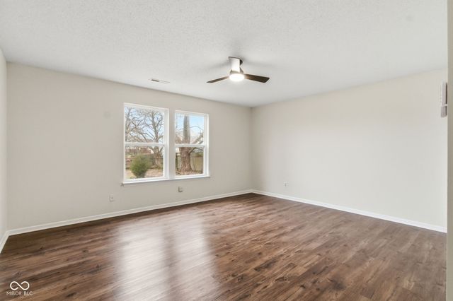 10055 Weeping Cherry Drive, Fishers, IN 46038