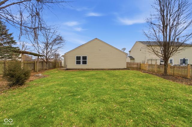 10055 Weeping Cherry Drive, Fishers, IN 46038