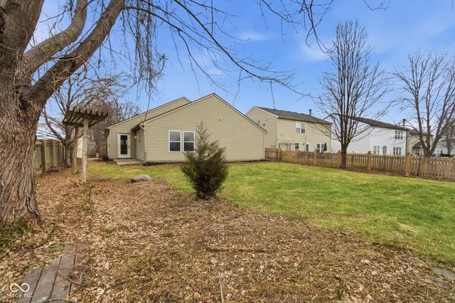 10055 Weeping Cherry Drive, Fishers, IN 46038