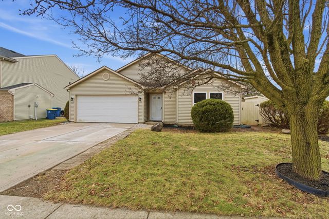 10055 Weeping Cherry Drive, Fishers, IN 46038