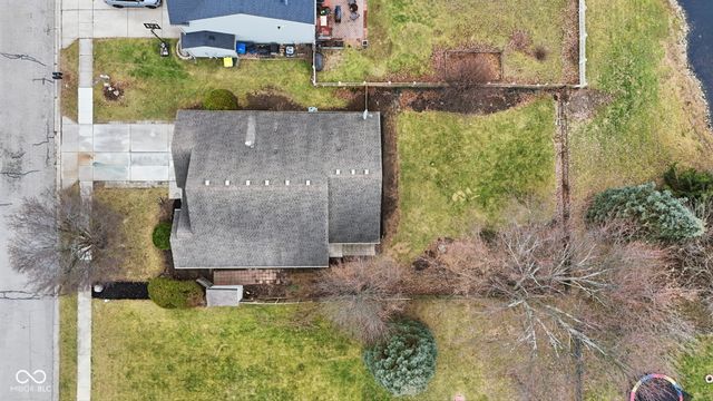 10055 Weeping Cherry Drive, Fishers, IN 46038