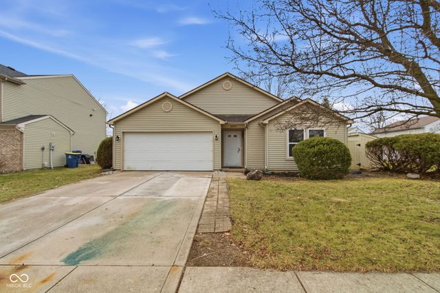 10055 Weeping Cherry Drive, Fishers, IN 46038