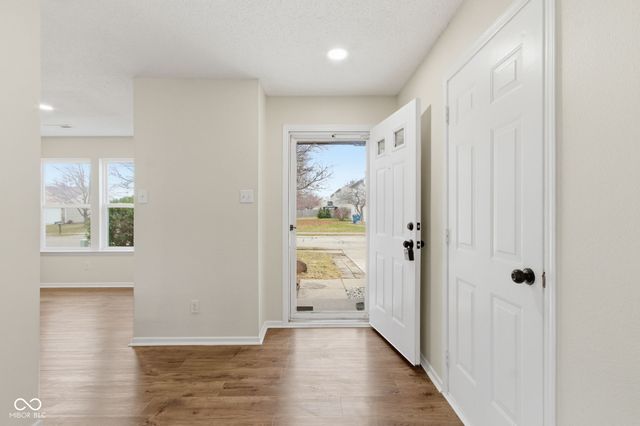 10055 Weeping Cherry Drive, Fishers, IN 46038