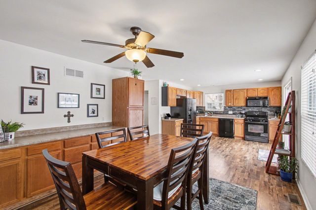 756 Mill Crossing, Valparaiso, IN 46385