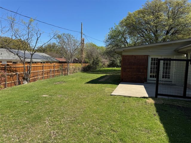 5916 Walla Avenue, Fort Worth, TX 76133