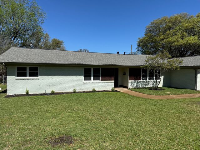 5916 Walla Avenue, Fort Worth, TX 76133