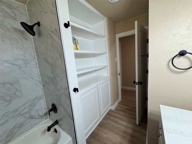 5916 Walla Avenue, Fort Worth, TX 76133