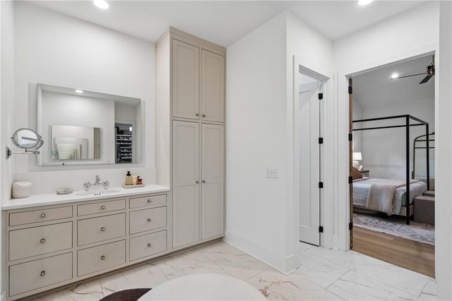 5676 Kennedy Road, Suwanee, GA 30024
