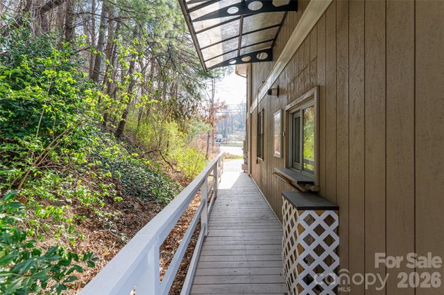 330 Sweeten Creek Road, Asheville, NC 28803
