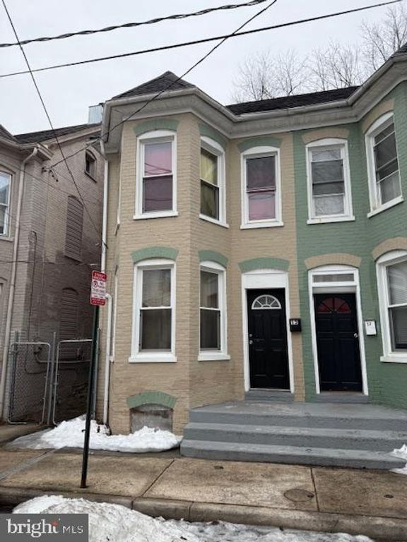 15 E LEE ST, Hagerstown, MD 21740