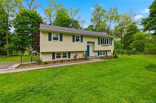30 Ridgeview Road, Brewster, NY 10509