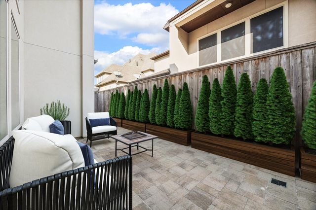 618 Pink Azalea Trail, Houston, TX 77079