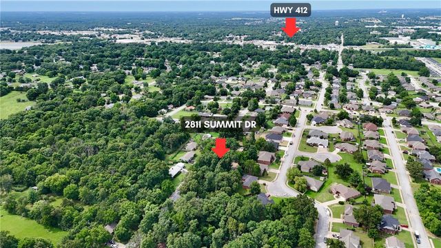 2811 Summit Drive, Siloam Springs, AR 72761