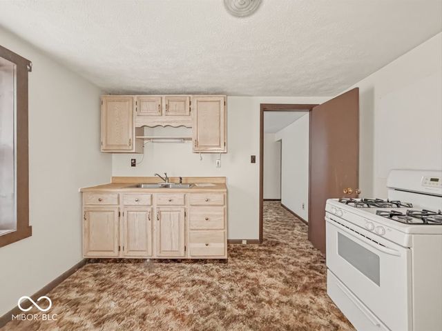 718 E Walnut Street, Lebanon, IN 46052