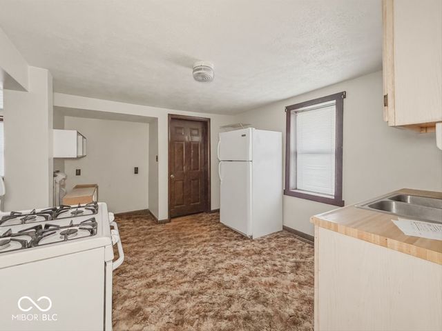 718 E Walnut Street, Lebanon, IN 46052