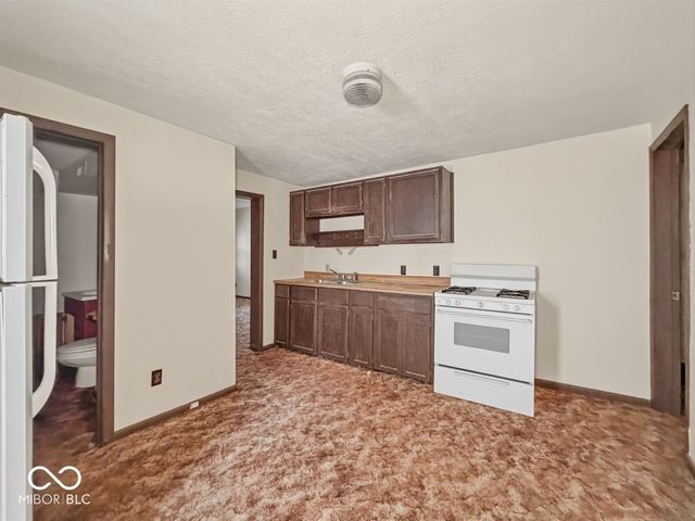 718 E Walnut Street, Lebanon, IN 46052