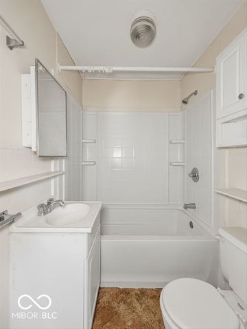 718 E Walnut Street, Lebanon, IN 46052