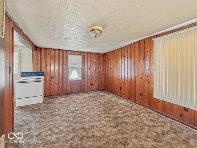 718 E Walnut Street, Lebanon, IN 46052