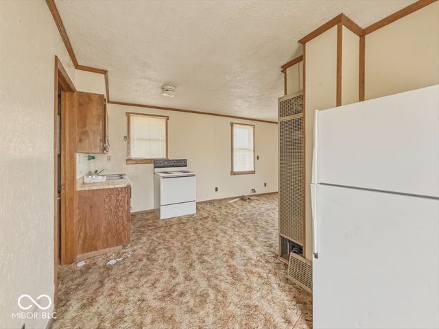 718 E Walnut Street, Lebanon, IN 46052