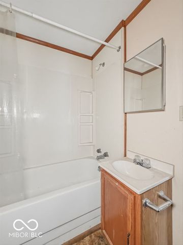 718 E Walnut Street, Lebanon, IN 46052