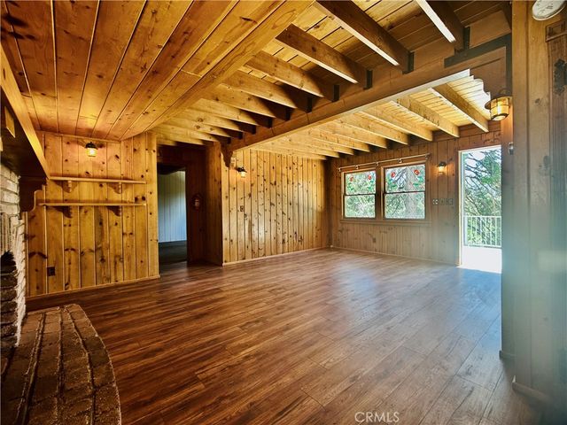 349 Golf Course Road, Lake Arrowhead, CA 92352