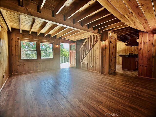 349 Golf Course Road, Lake Arrowhead, CA 92352