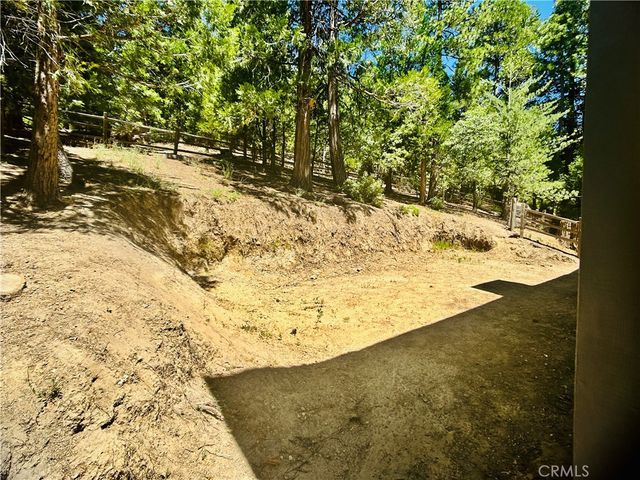 349 Golf Course Road, Lake Arrowhead, CA 92352