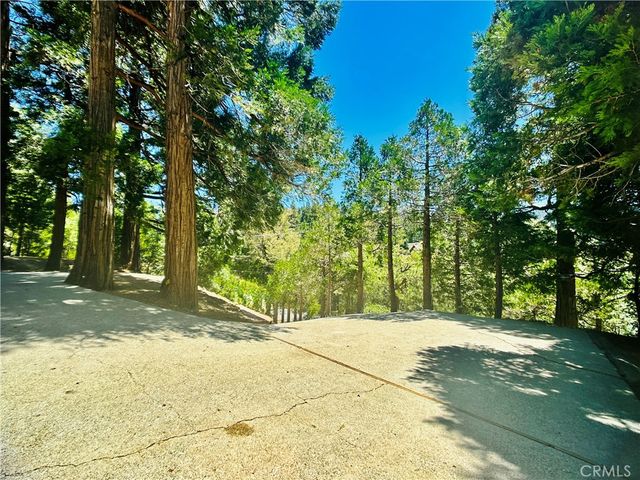 349 Golf Course Road, Lake Arrowhead, CA 92352