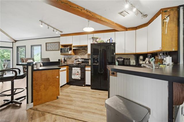 9552 Mason Creek RD, Norfolk, VA 23503
