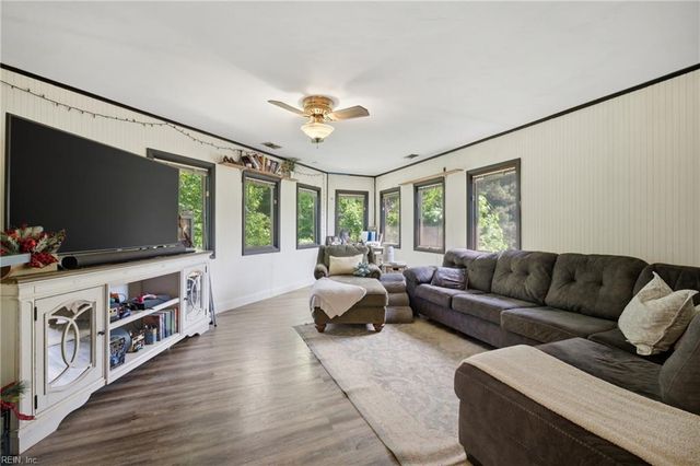 9552 Mason Creek RD, Norfolk, VA 23503
