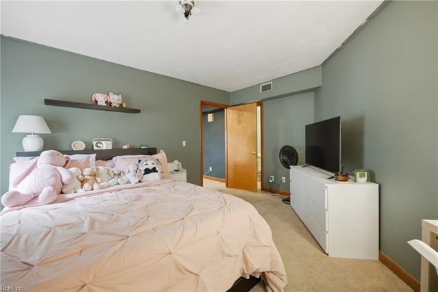 9552 Mason Creek RD, Norfolk, VA 23503