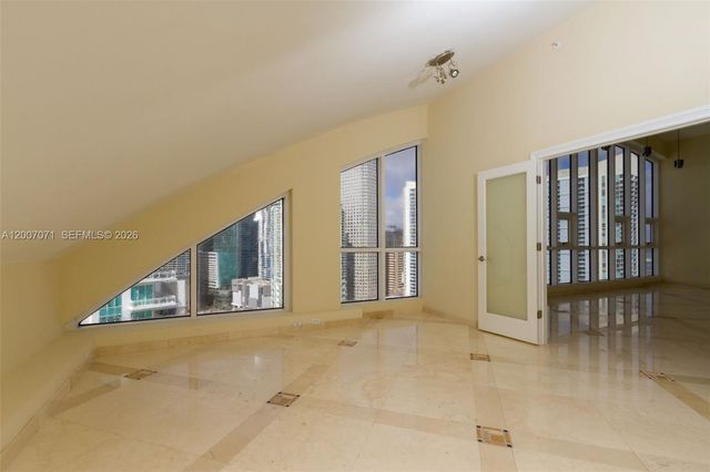888 Brickell Key Dr 2802, Miami, FL 33131