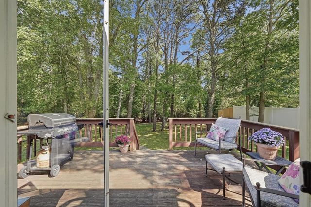 52 Cranberry Lane, Yarmouth, MA 02664