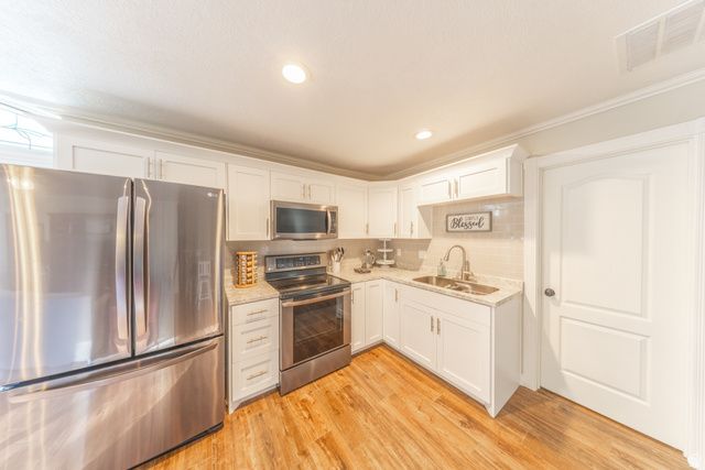 1050 S 200 W, Wellsville, UT 84339