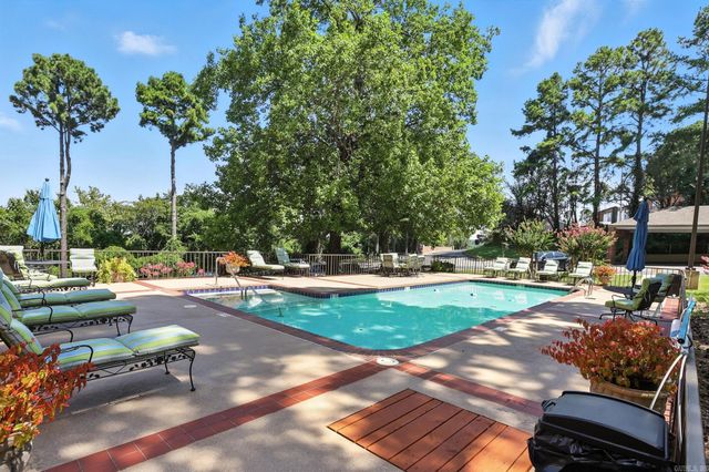 1 Treetops Ln Apt 803, Little Rock, AR 72202