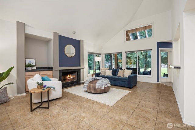 9042 Gleneagle Drive, Blaine, WA 98230