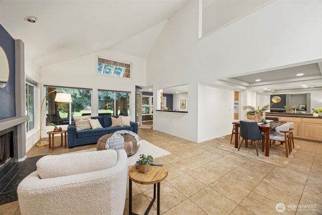 9042 Gleneagle Drive, Blaine, WA 98230